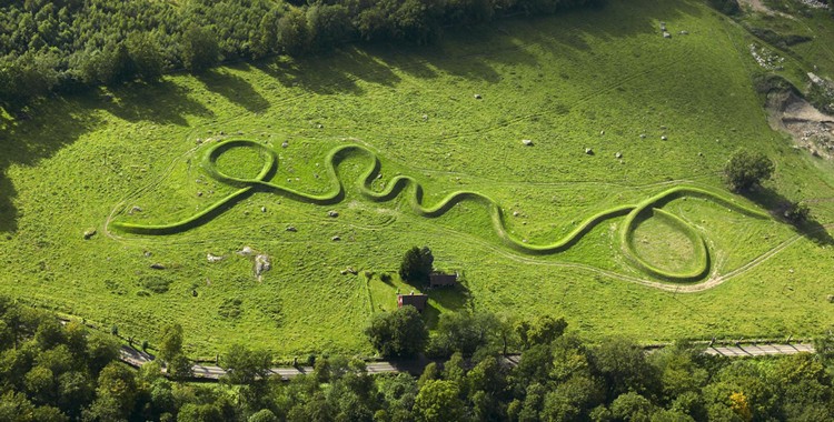 Maya Lin, “11 Minute Line,” 2004, The Wanås