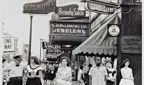 Robert Frank, Main Street -
Savannah, Georgia, 1955, gift of Raymond B. Gary, © Robert Frank.