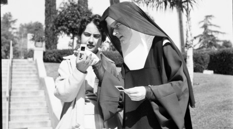 Corita with student, Immaculate Heart College, Los Angeles, c. 1955. Courtesy of the Corita Art Center, Los Angeles.