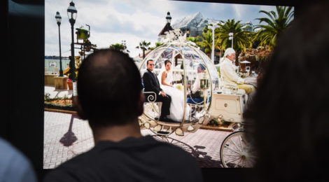 Viewers taking in Greenfield's work, photo by Michael Kovac/Getty images for Anneberg Foundation.