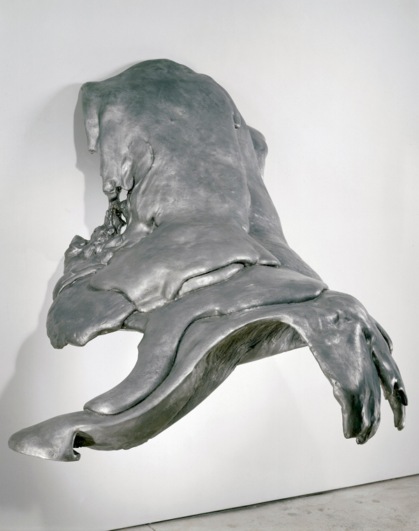 Lynda Benglis, Wing, 1970, © Lynda Benglis / Licensed by VAGA, New York NY, Courtesy Hauser & Wirth and Cheim & Read, New York