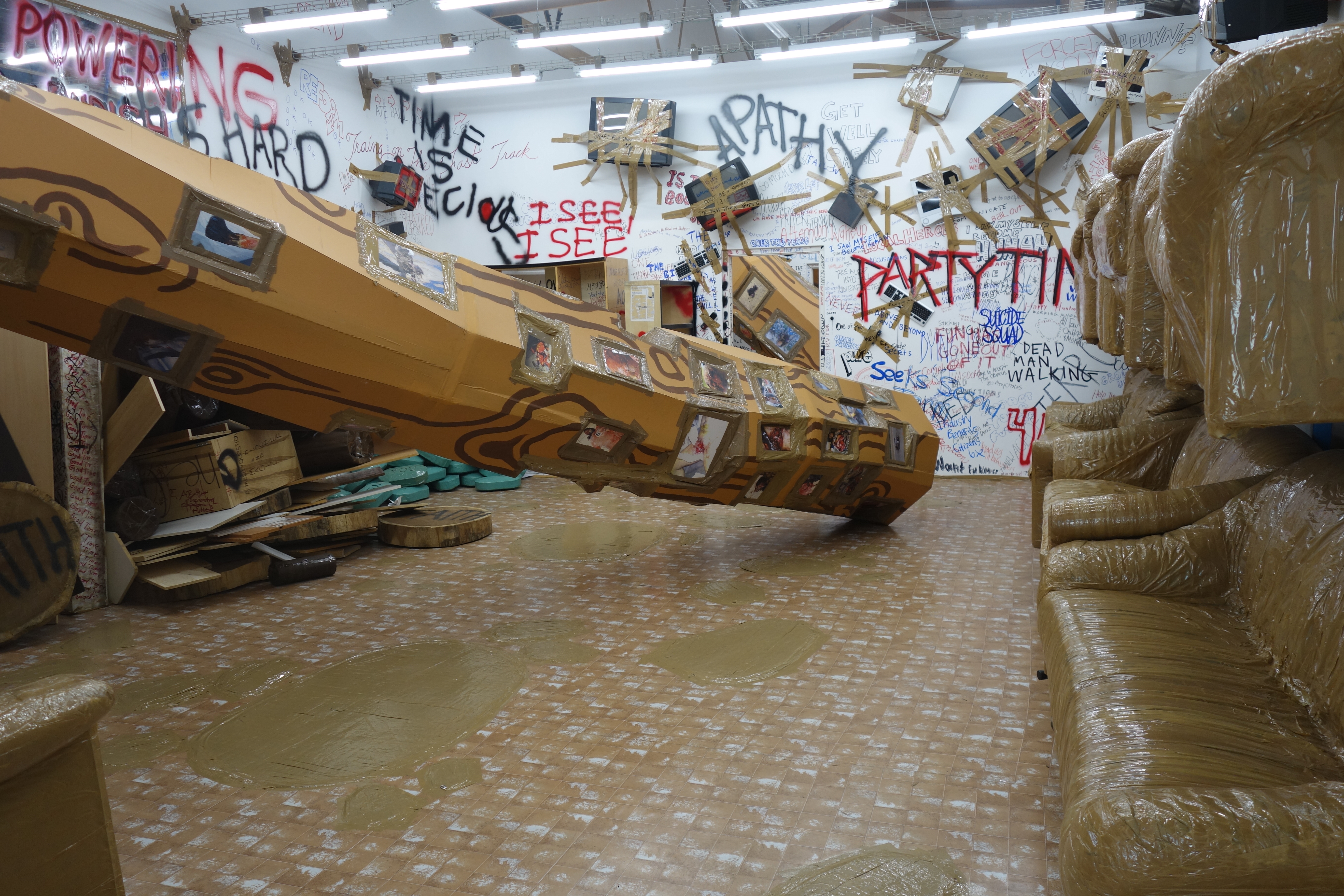 The Mistake Room: Thomas Hirschhorn