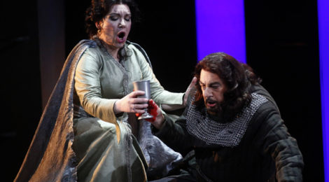 Plácido Domingo as Macbeth and Ekaterina Semenchuk as Lady Macbeth.