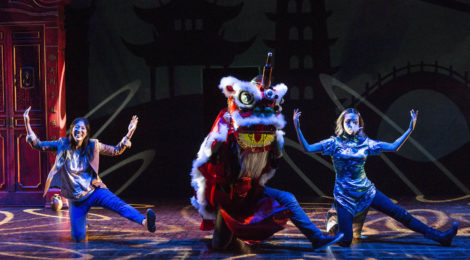 L-R: Stephenie Soohyun Park and Angela Lin in the world premiere production of King of the Yees. Photo by Craig Schwartz.