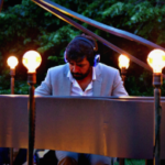 PERFORMANCE: MINDTRAVEL LIVE-TO-HEADPHONES “SILENT” PIANO SUNSET CONCERT