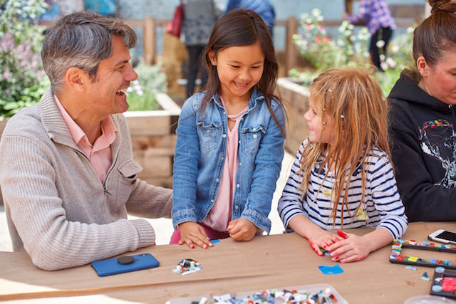 Family Studio Workshop: Mosaic Paintings